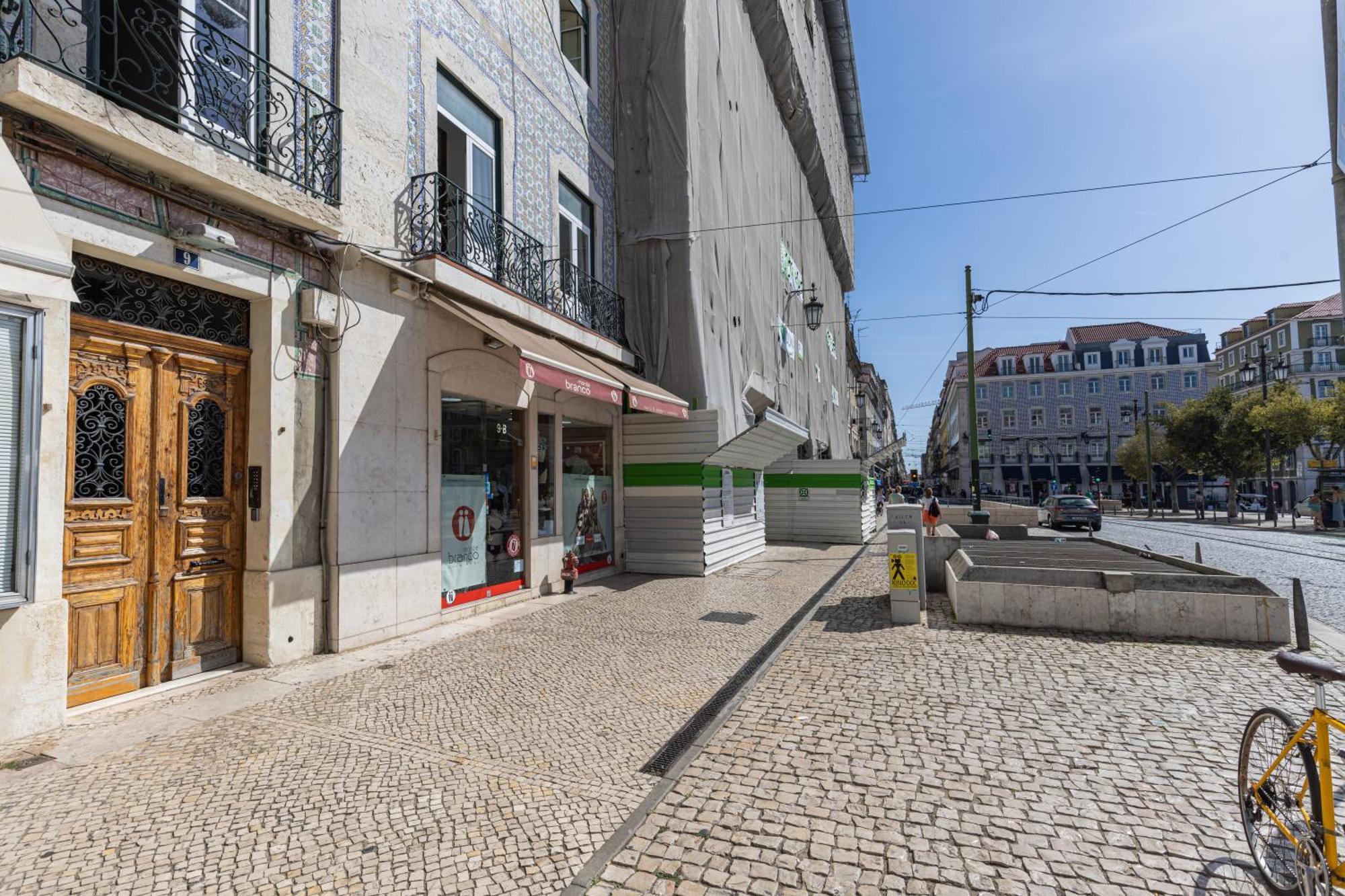 Figueira Quality Apartments By Lovelystay Lisbon Exterior photo